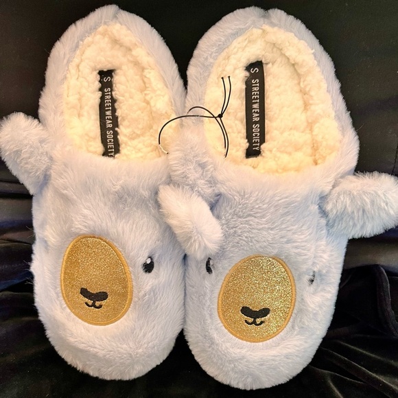 2 Pairs of BNWT Slippers Glittery Gold and a Blue Bear SZ 6 Girlhoodcore Kitschy - Picture 10 of 11